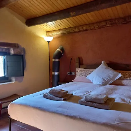 Cal Calco Pinos (Catalonia)